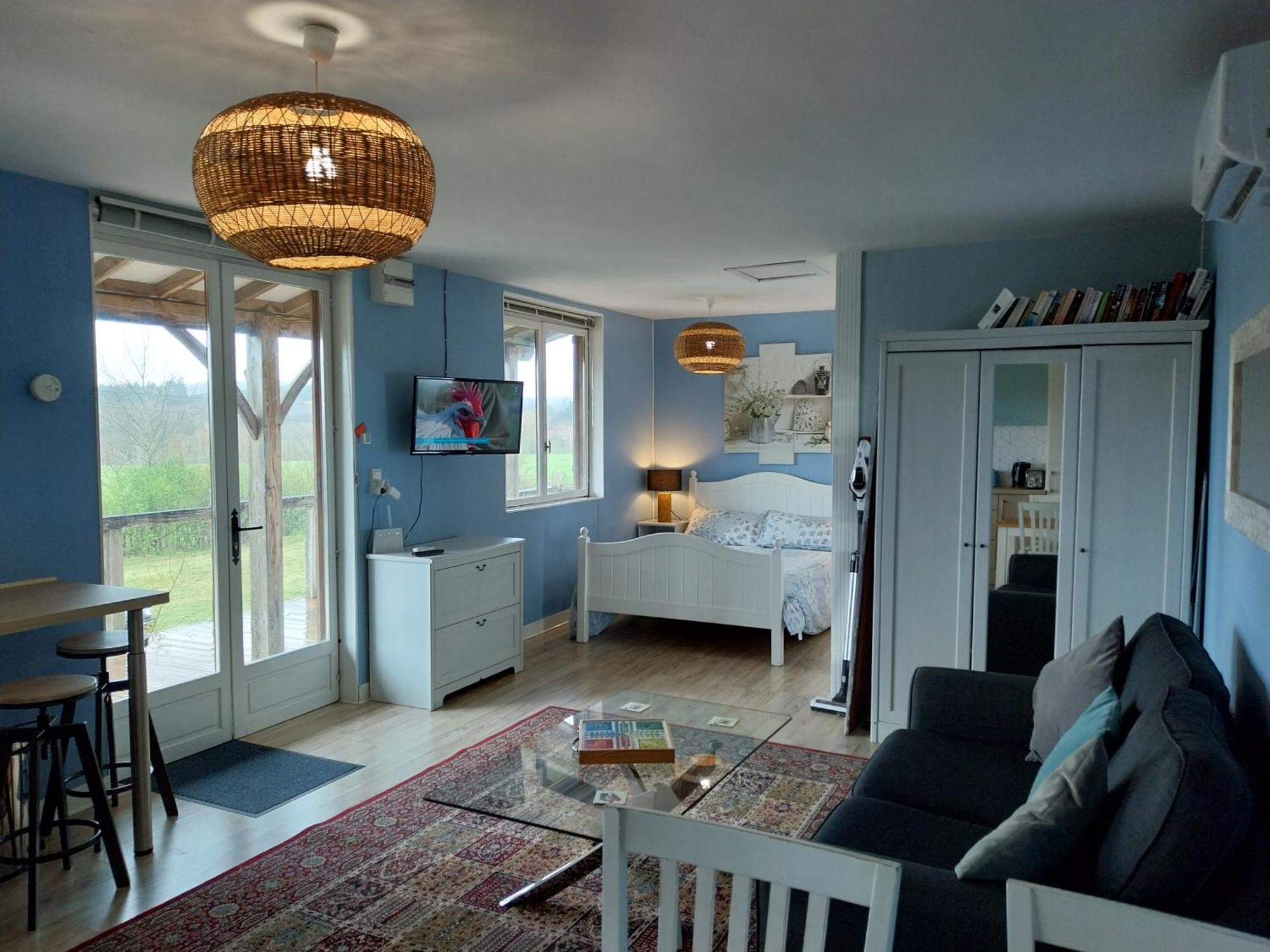La Petite Maison A Vieillecour Saint-Pierre-de-Frugie Екстериор снимка